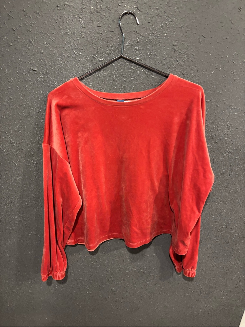 Old Navy Red Velour Boxy Pullover Sweatshirt - Picture 1 of 4